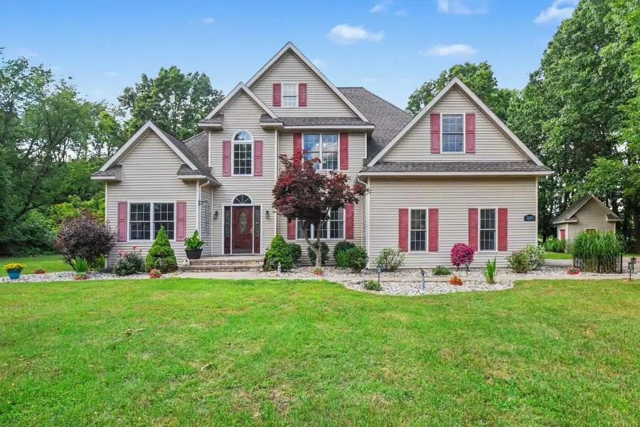 3297 W Front Street, Buchanan, MI 49107 - #2