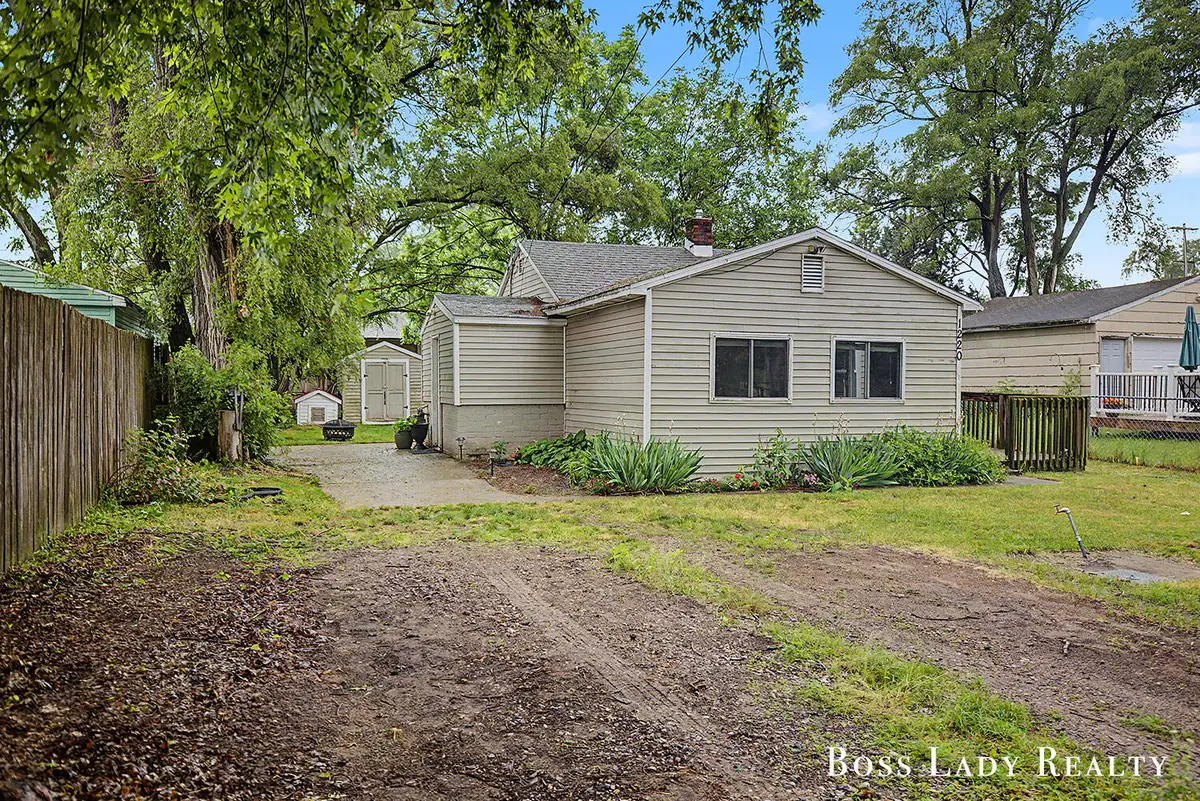 1220 Beechwood Street Ne, Grand Rapids, MI 49505 - #1