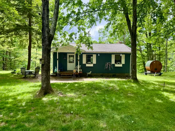 5825 S Woods Road, Branch, MI 49402