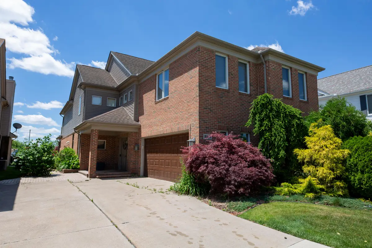 229 Keelson Drive #11, Detroit, MI 48215 - #1