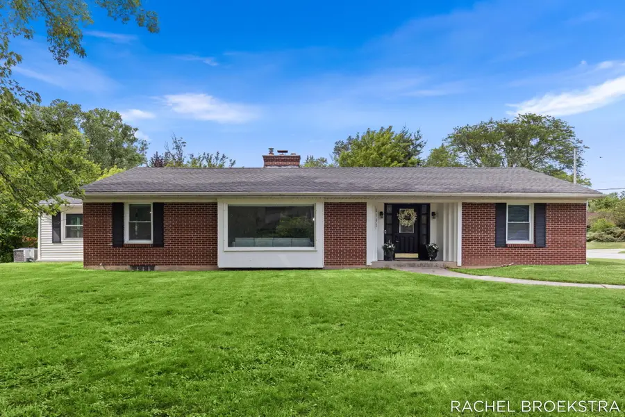 3185 Baker Park Drive Se, Grand Rapids, MI 49508 - #2