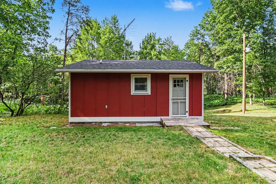 141 W 4 Mile Road, Luther, MI 49656 - #3