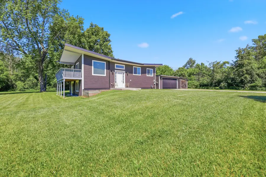 6335 Pine Island Drive Ne, Comstock Park, MI 49321 - #2