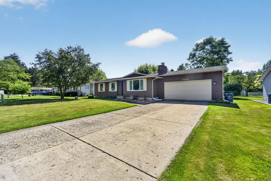 7108 Fairgrove Drive, Swartz Creek, MI 48473 - #3