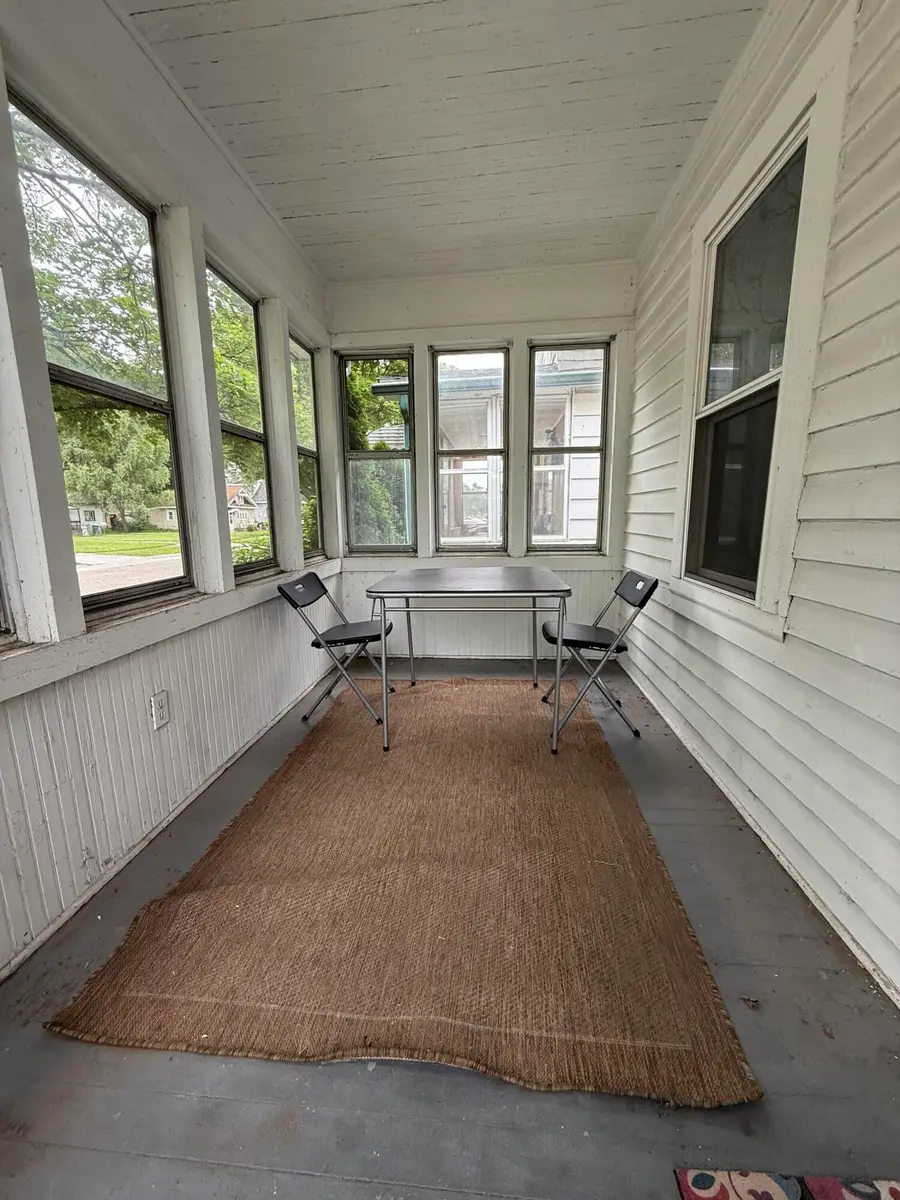 68 W Maxlow Avenue, Hazel Park, MI 48030 - #3