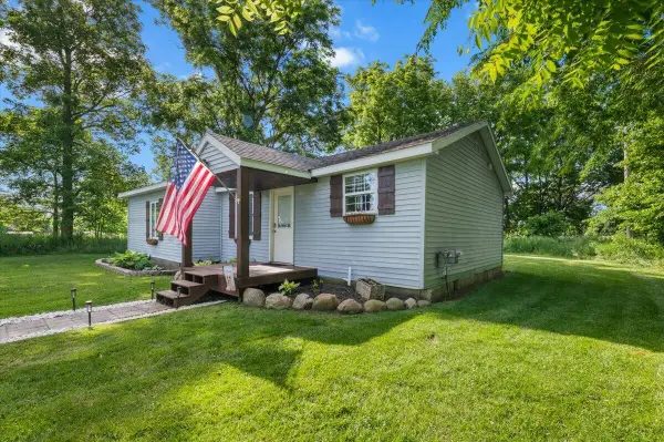 5438 Ionia Road, Portland, MI 48875