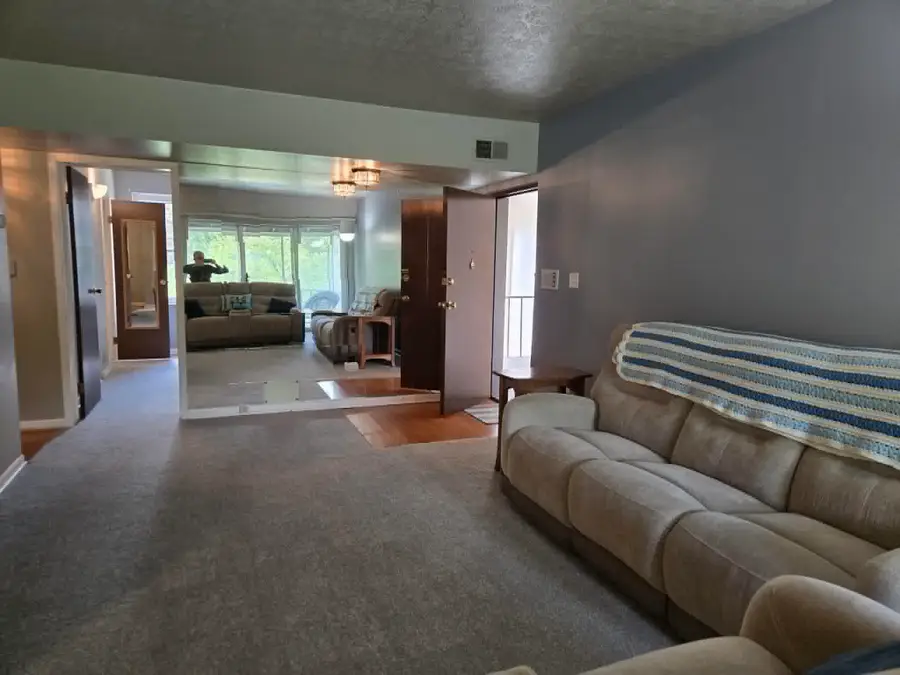 33027 Fargo Street, Livonia, MI 48152 - #3