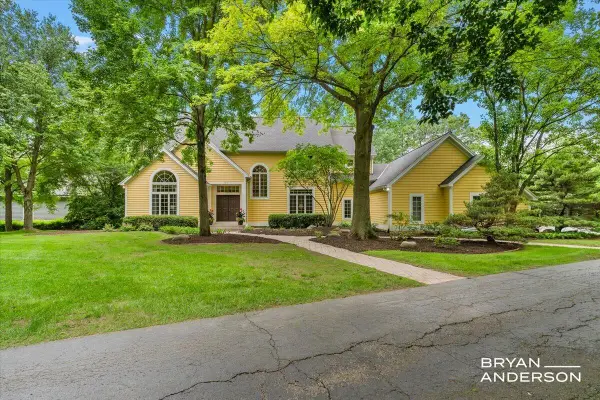 1015 Bradford Hollow Lane Ne, Grand Rapids, MI 49525