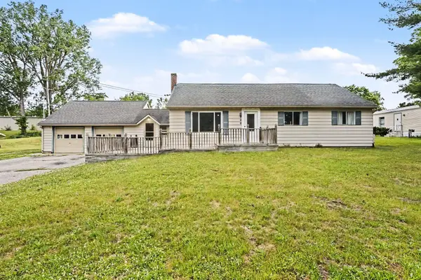 200 W Summit Street, Muir, MI 48860