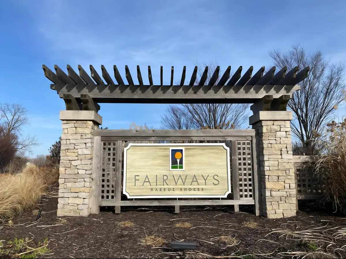 460 Golden Bear Court, Saint Joseph, MI 49085 - #1