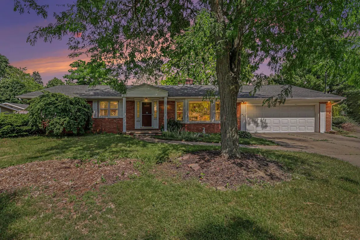 1111 S Clinton Street, Charlotte, MI 48813 - #1