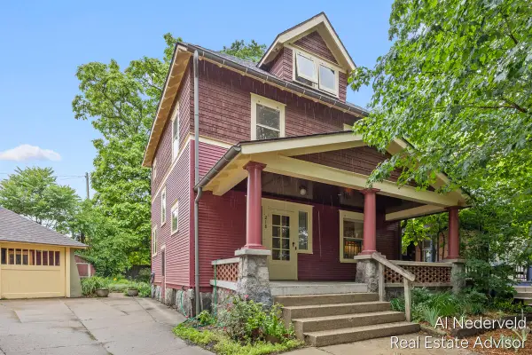 218 Wellington Avenue Se, Grand Rapids, MI 49506