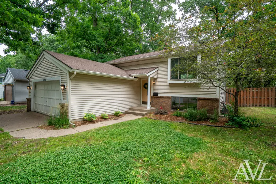 1344 Gladstone Drive Se, Grand Rapids, MI 49506 - #2