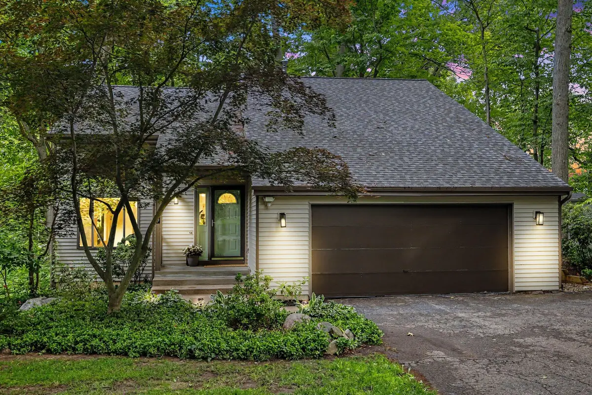 337 Horseshoe Court, Plainwell, MI 49080 - #1
