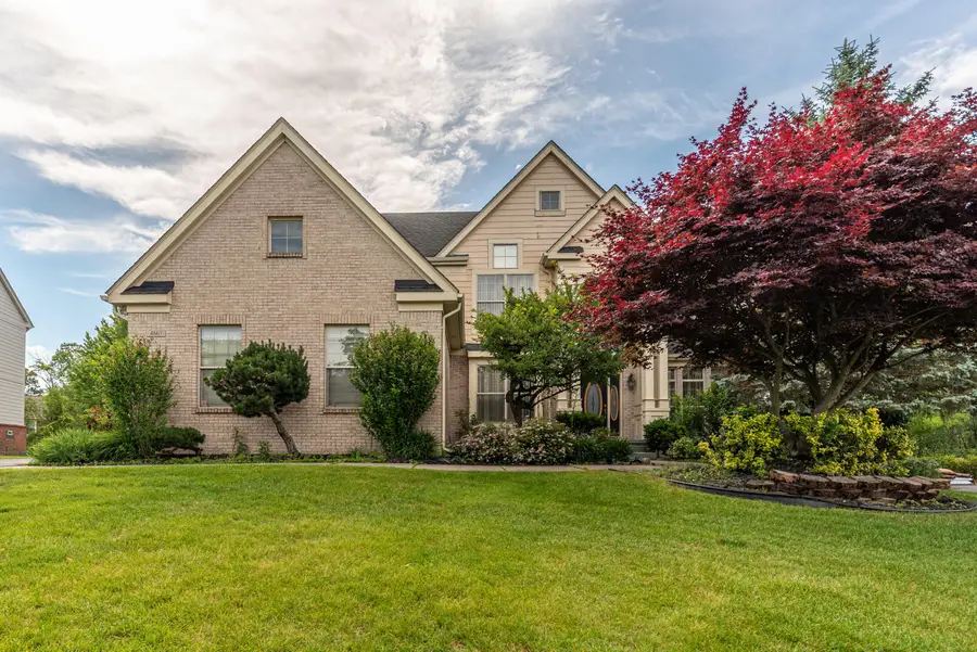4663 Rosewood Lane, West Bloomfield, MI 48323 - #2