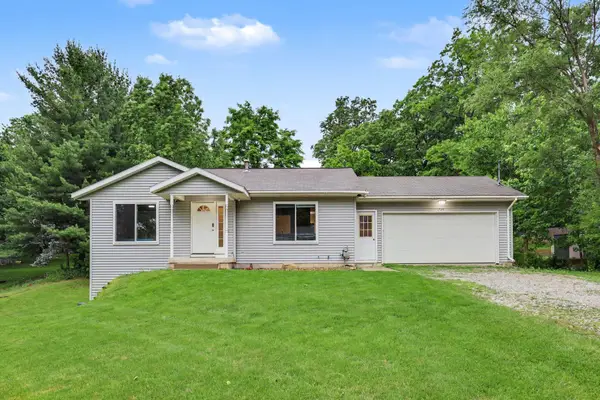 1725 Kreft Street Ne, Grand Rapids, MI 49525