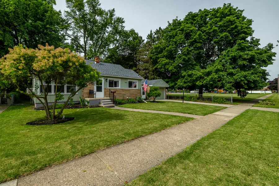 2225 Mclain Avenue, Lincoln Park, MI 48146 - #2