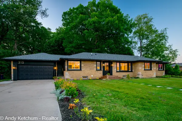 315 W 40th Street, Holland, MI 49423