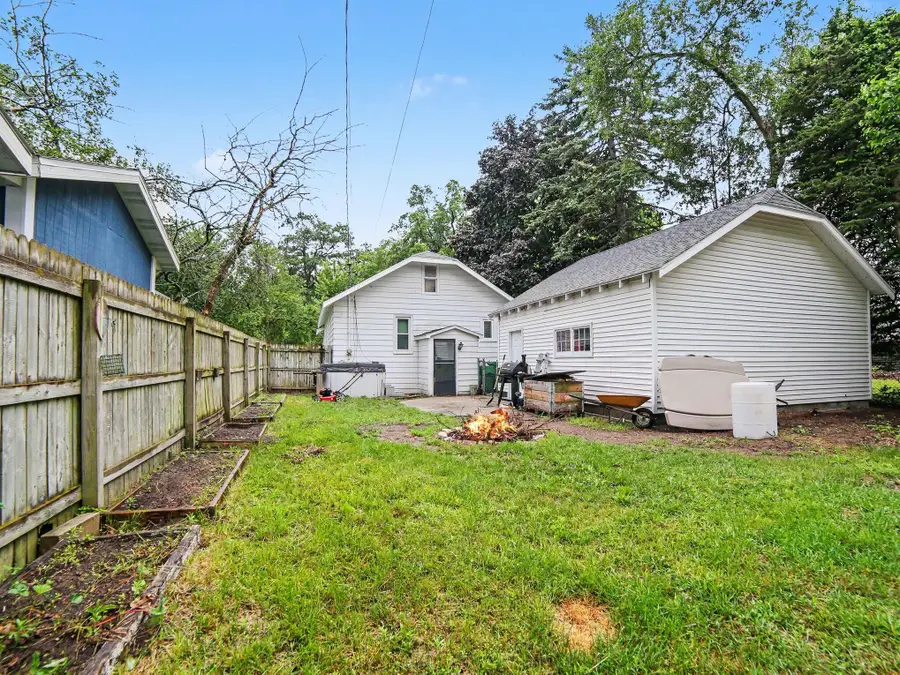 2222 Crozier Avenue, Muskegon, MI 49441 - #3