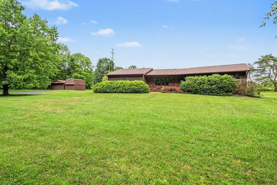 16791 De Avenue E, Augusta, MI 49012 - #2