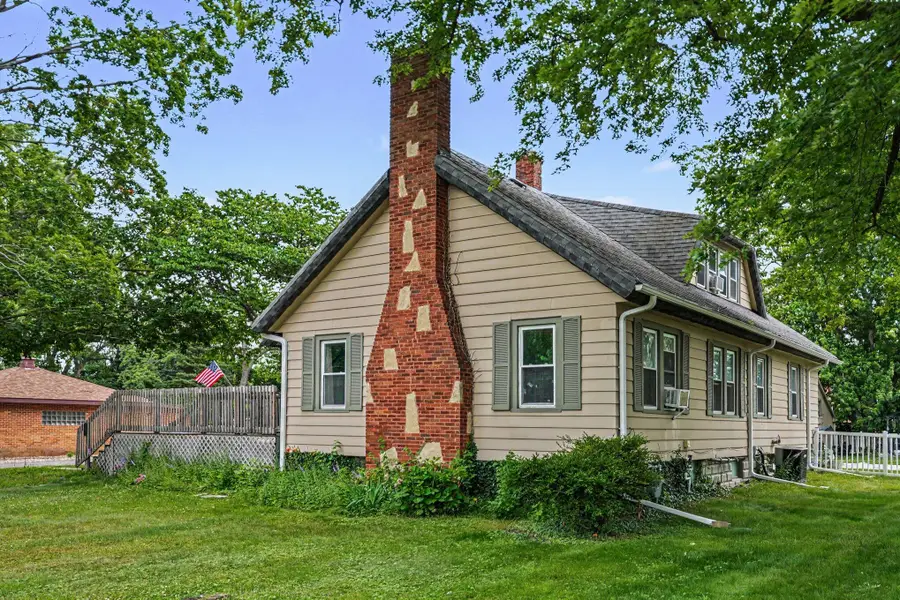 2211 Morton Avenue, Saint Joseph, MI 49085 - #2