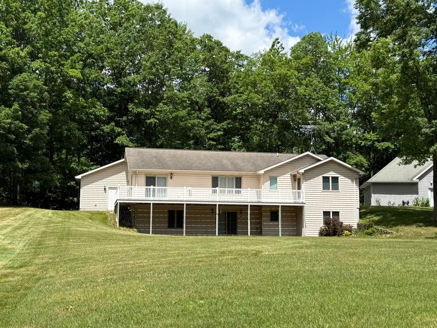 8980 Canyon Springs Court, Canadian Lakes, MI 49346 - #2