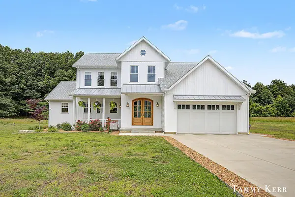 7067 118th Avenue, Fennville, MI 49408