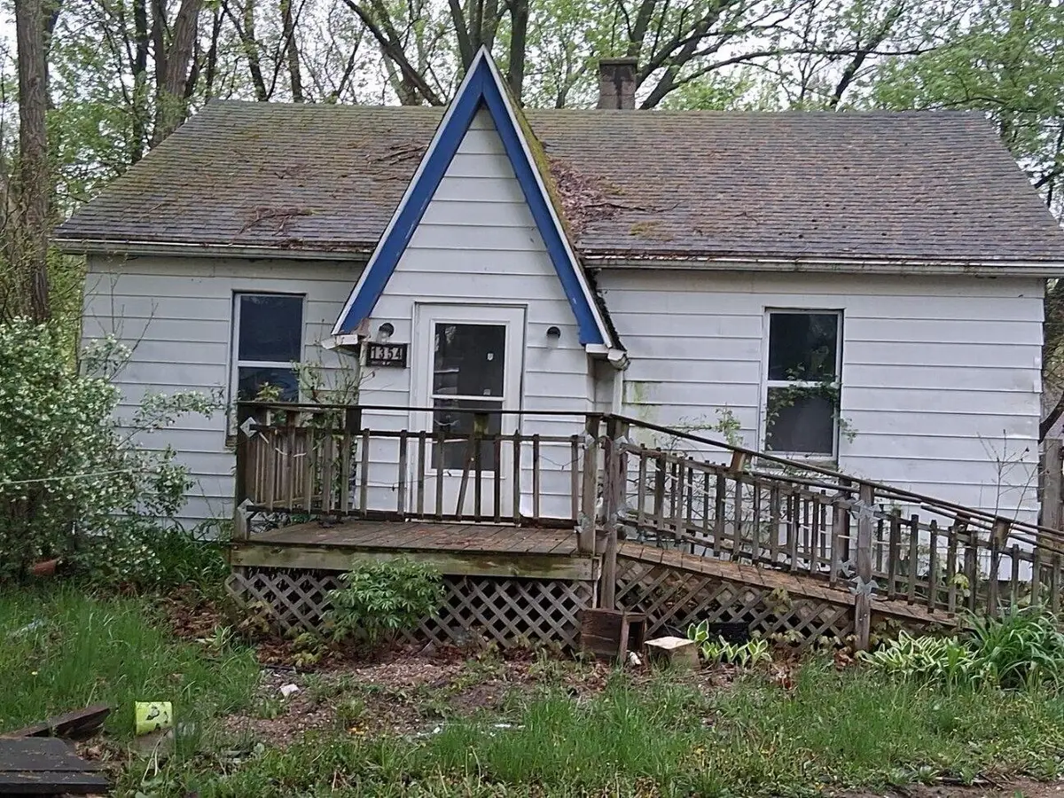 1354 Hurd Avenue, Fair Plain, MI 49022 - #1