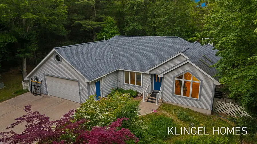 9292 Lakeshore Avenue, West Olive, MI 49460 - #3