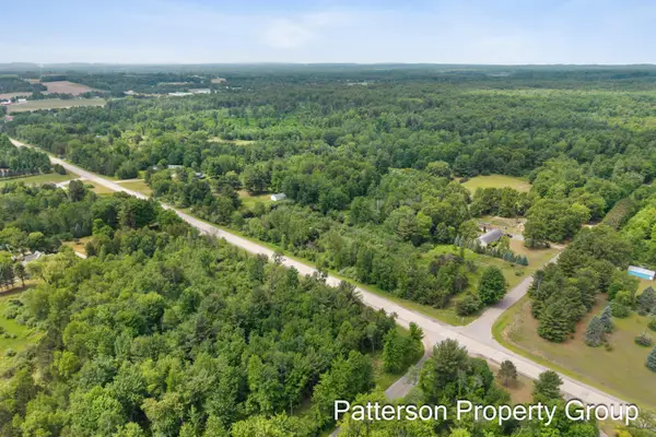 7093 N Oceana Drive, Hart, MI 49420