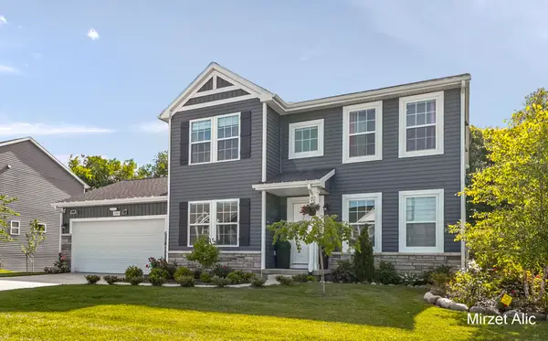 8748 Prairie Stone Drive Sw, Byron Center, MI 49315