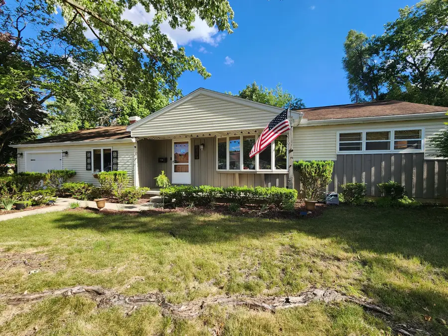 704 Center Drive, Tecumseh, MI 49286 - #2