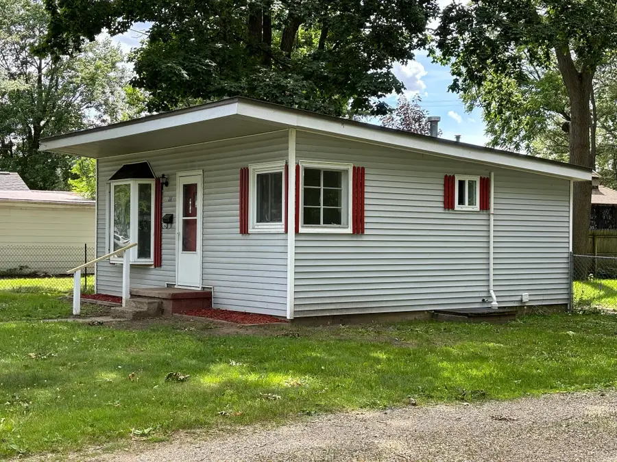 111 Prospect Street, Plainwell, MI 49080 - #2