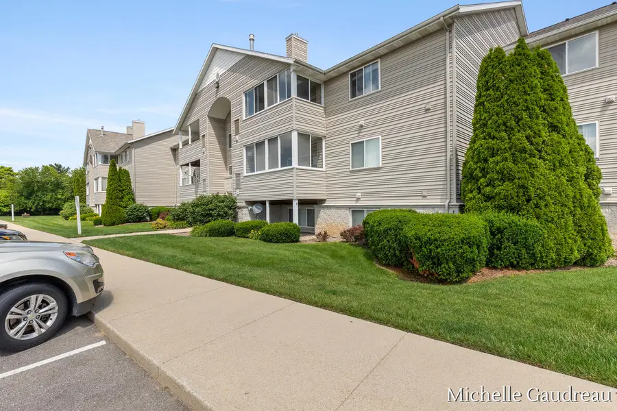 8362 N Jasonville Court Se #40, Caledonia, MI 49316 - #2