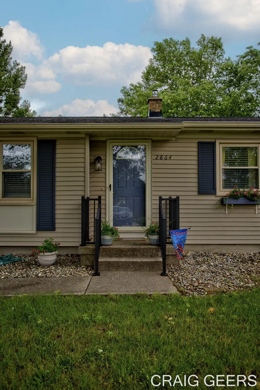 2864 Mustang Court Ne, Grand Rapids, MI 49525 - #3