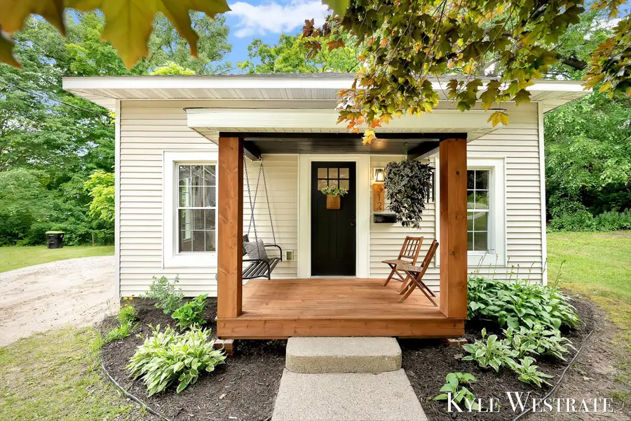 212 N Division Street, Lowell, MI 49331 - #2