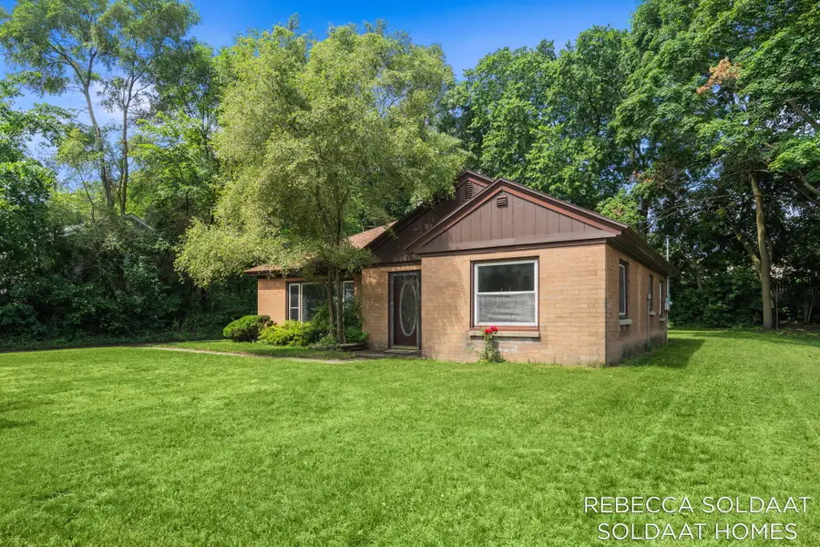 1621 Preston Avenue Nw, Grand Rapids, MI 49504 - #3