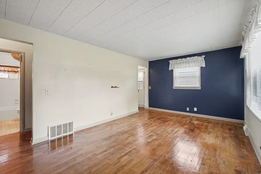 1332 Colgrove Avenue, Kalamazoo, MI 49048 - #2