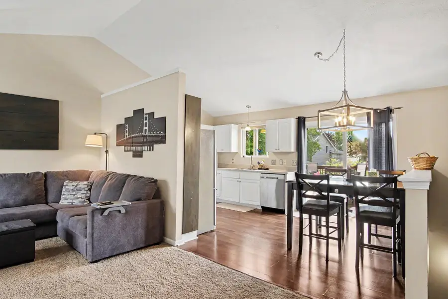 3014 Stonewood Street Nw, Grand Rapids, MI 49504 - #2