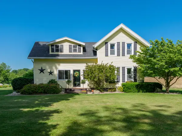 12708 S 47th Street, Fulton, MI 49052