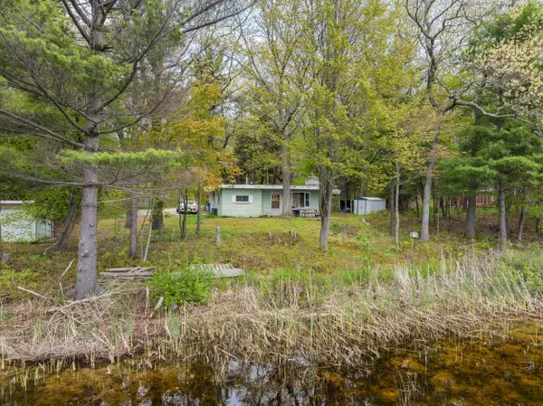 95 E Piney Road, Manistee, MI 49660