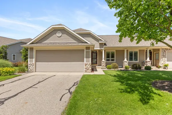 4626 Canterbury Court, Hudsonville, MI 49426