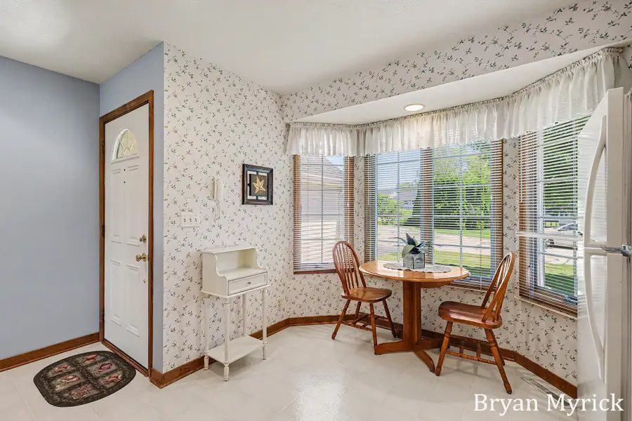 1581 Castlemaine Drive #2, Zeeland, MI 49464 - #3