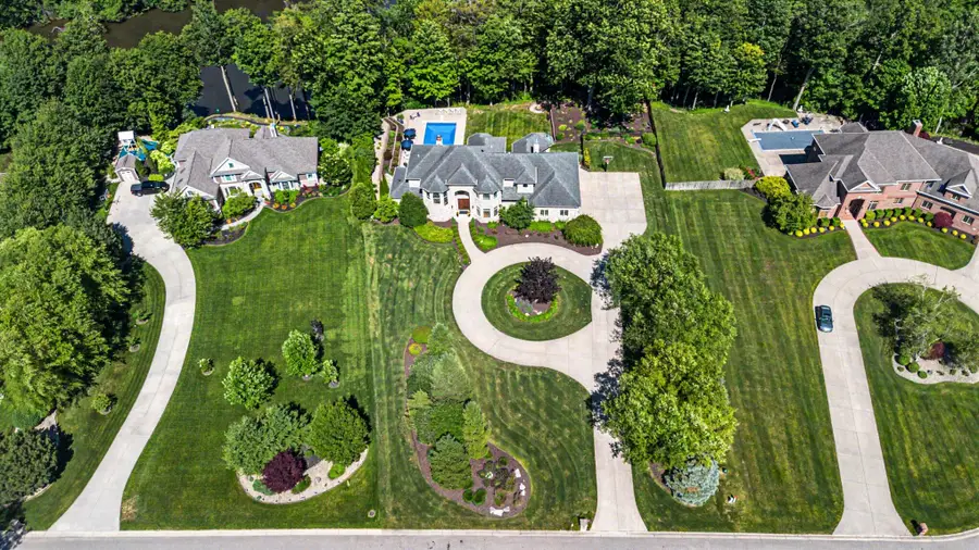 4945 S Stockbridge Drive, Saint Joseph, MI 49085 - #3