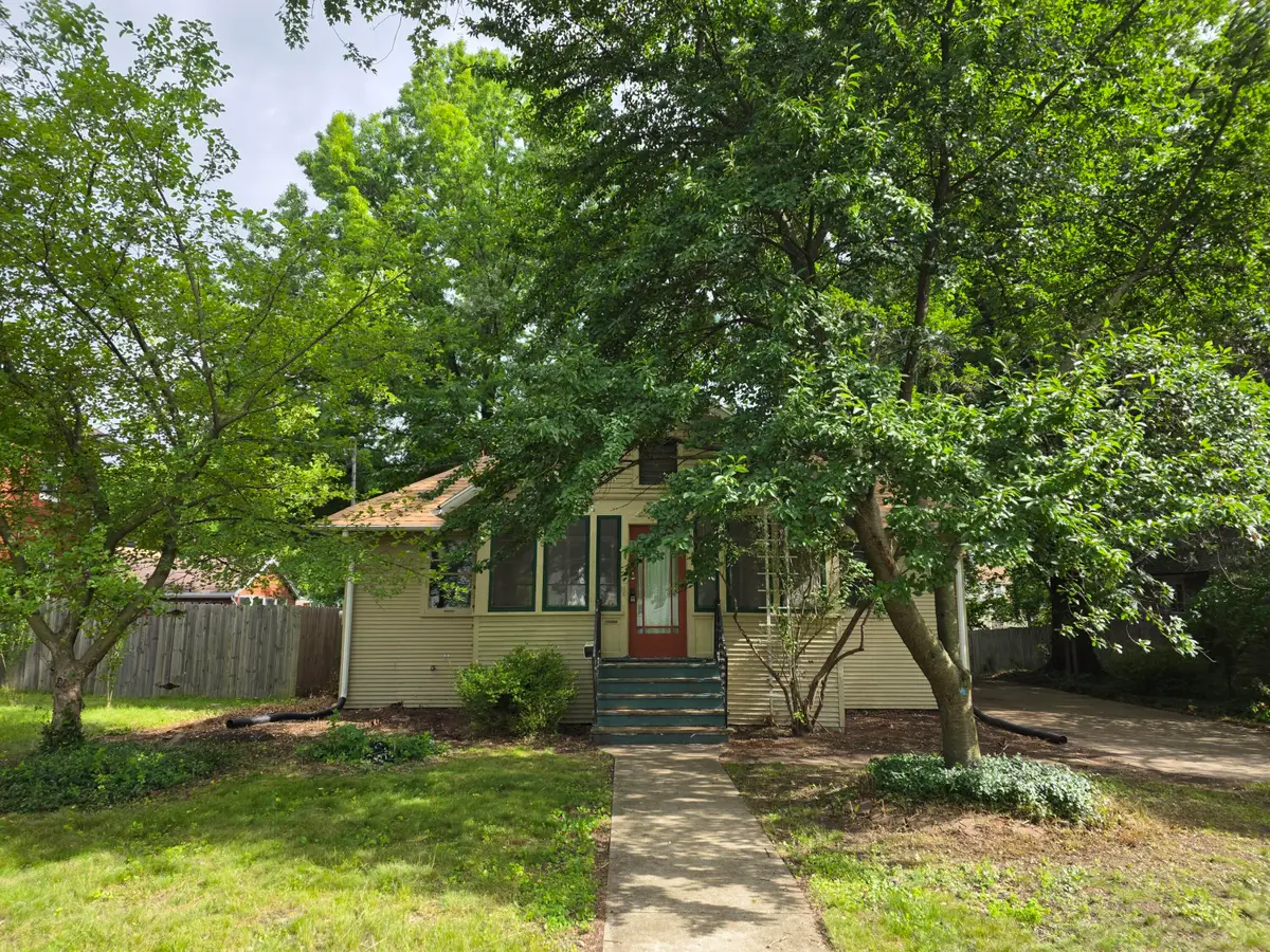 410 Griswold Street, Jackson, MI 49203 - #1