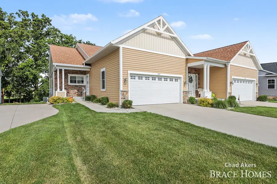 237 Hazelnut Drive, Coopersville, MI 49404 - #2