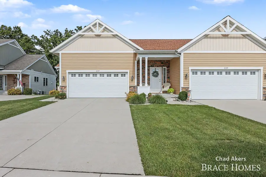 237 Hazelnut Drive, Coopersville, MI 49404 - #3