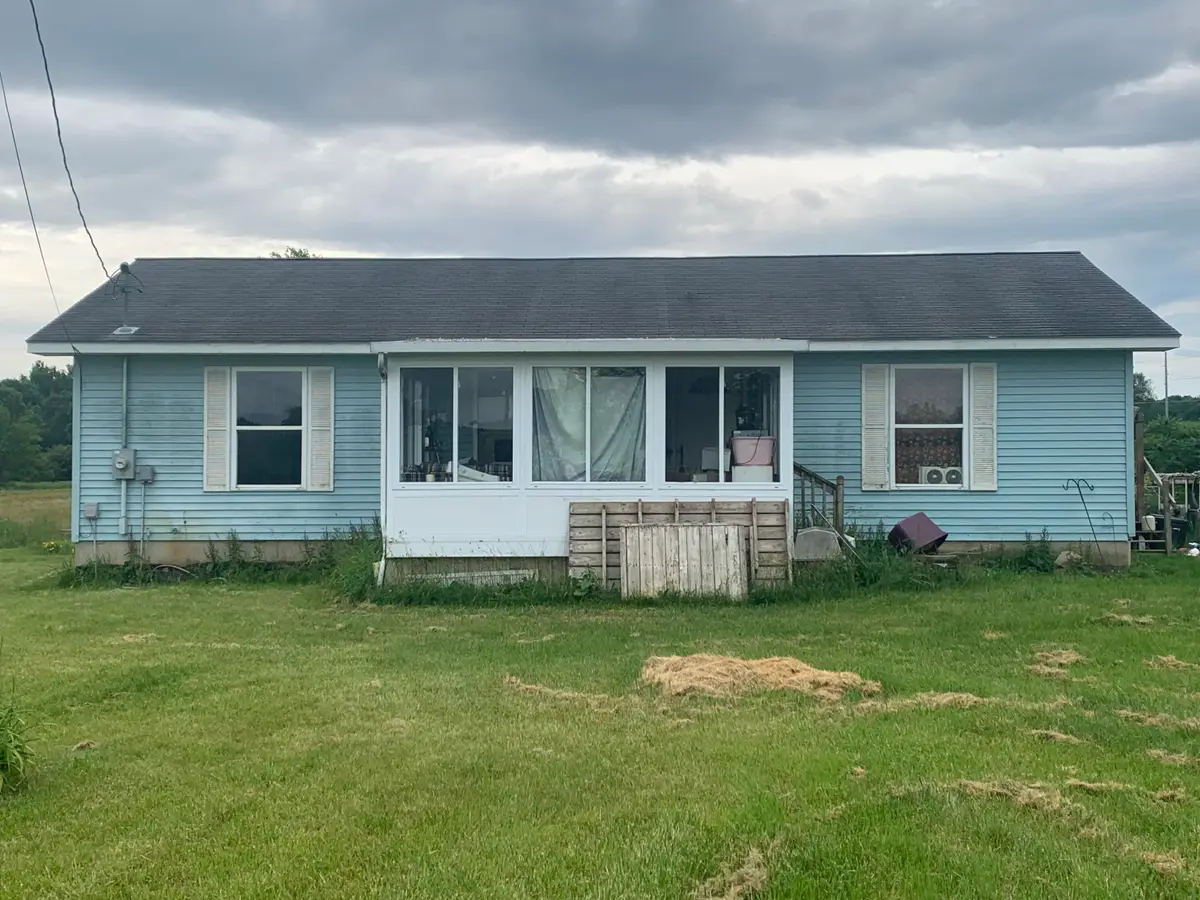 9644 NE Kendaville Road, Vestaburg, MI 48891 - #1