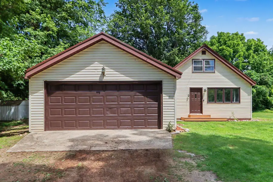 17626 S Fisher Lake Road, Three Rivers, MI 49093 - #2