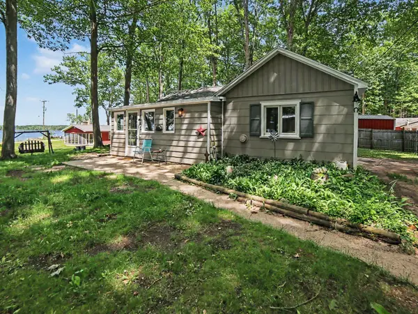 2518 N 18th Street, Fountain, MI 49410
